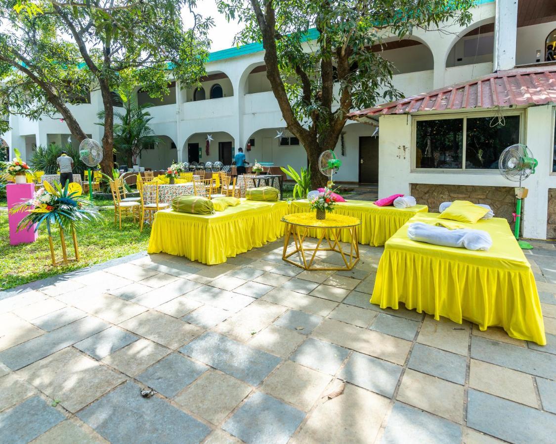 Longuinhos Beach Resort Colva Ngoại thất bức ảnh